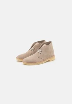 Clarks Originals DESERT BOOT - Sportlicher Schnürer - Sand 4 Clarks Originals DESERT BOOT - Sportlicher Schnürer - Sand -Bekleidungsgeschäft 04e0baa819d1412aa408d6aca85cf032