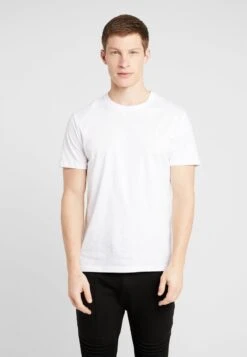 Pier One T-Shirt Basic - White 2 Pier One T-Shirt Basic - White -Bekleidungsgeschäft 09629680fd4c490bb0c8df506a9891fc