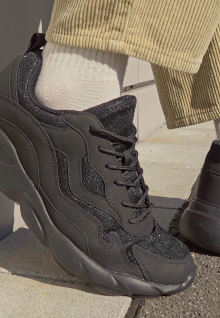 UNISEX - Sneaker low - black YOURTURN UNISEX - Sneaker Low - Black -Bekleidungsgeschäft 1649684245521