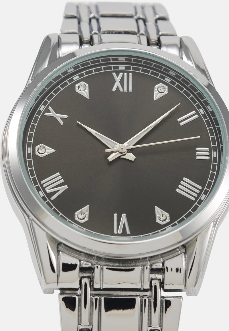 Uhr - silver-coloured Pier One Uhr - Silver-coloured -Bekleidungsgeschäft 1a135a3d600e4818a948a57621d2eb8b