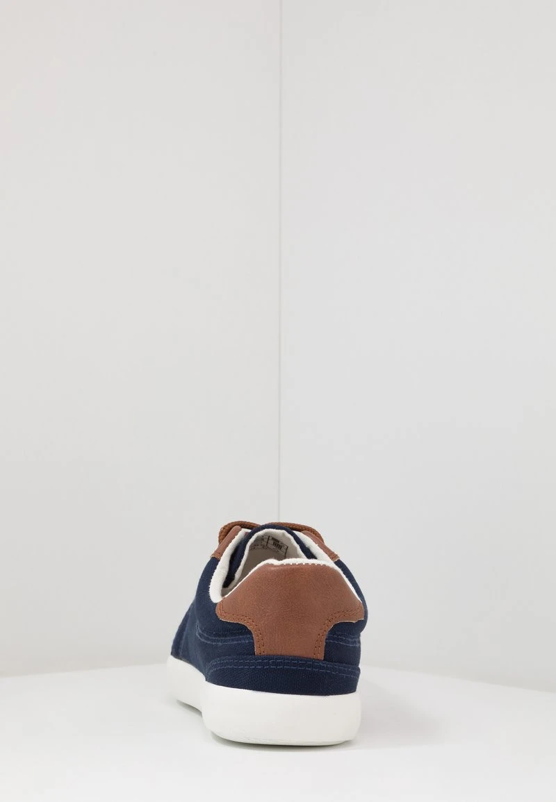 UNISEX - Sneaker low - dark blue Pier One UNISEX - Sneaker Low - Dark Blue -Bekleidungsgeschäft 1ac6e250906f4bbdbe8f2d4b585d53ea