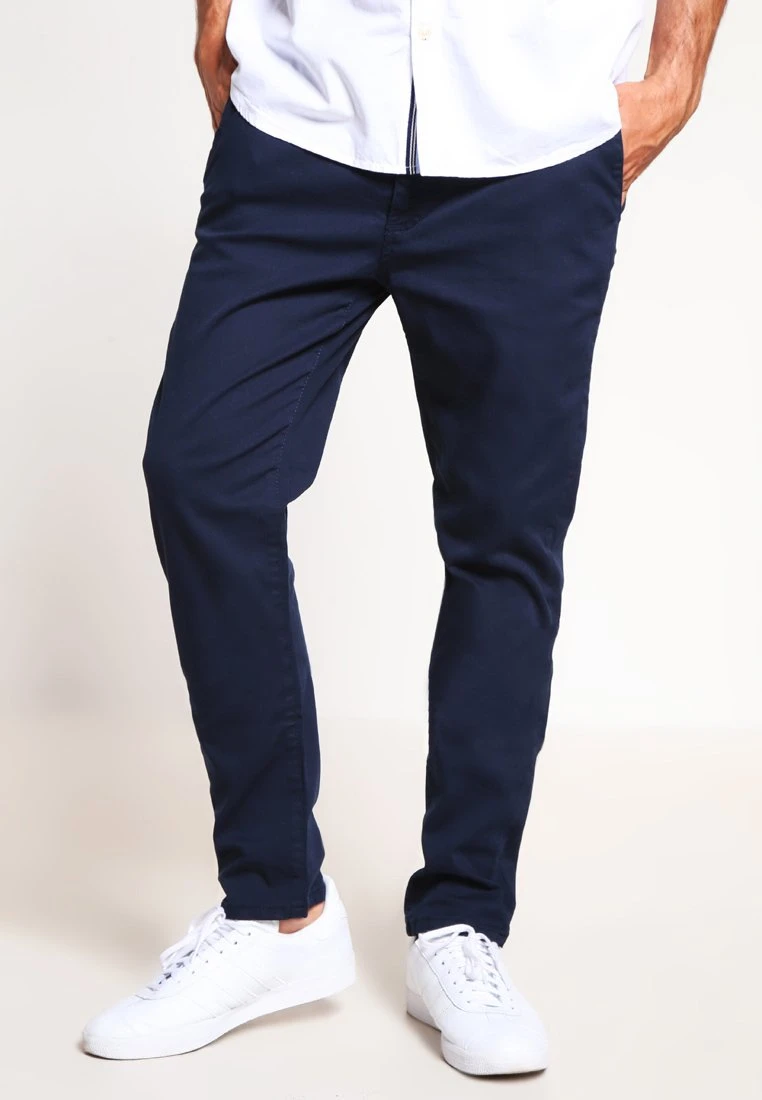 SLIM FIT CHINO - Chino - dark blue Pier One SLIM FIT CHINO - Chino - Dark Blue -Bekleidungsgeschäft 26efe66cc3974708aa7d6c88bd65856b