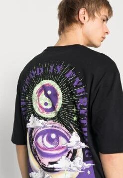 YOURTURN GOOD IN EVERYTHING GRAPHIC T-SHIRT UNISEX - T-Shirt Print - Black 4 YOURTURN GOOD IN EVERYTHING GRAPHIC T-SHIRT UNISEX - T-Shirt Print - Black -Bekleidungsgeschäft 3b672df96fa743279e1294c91fe89d5e