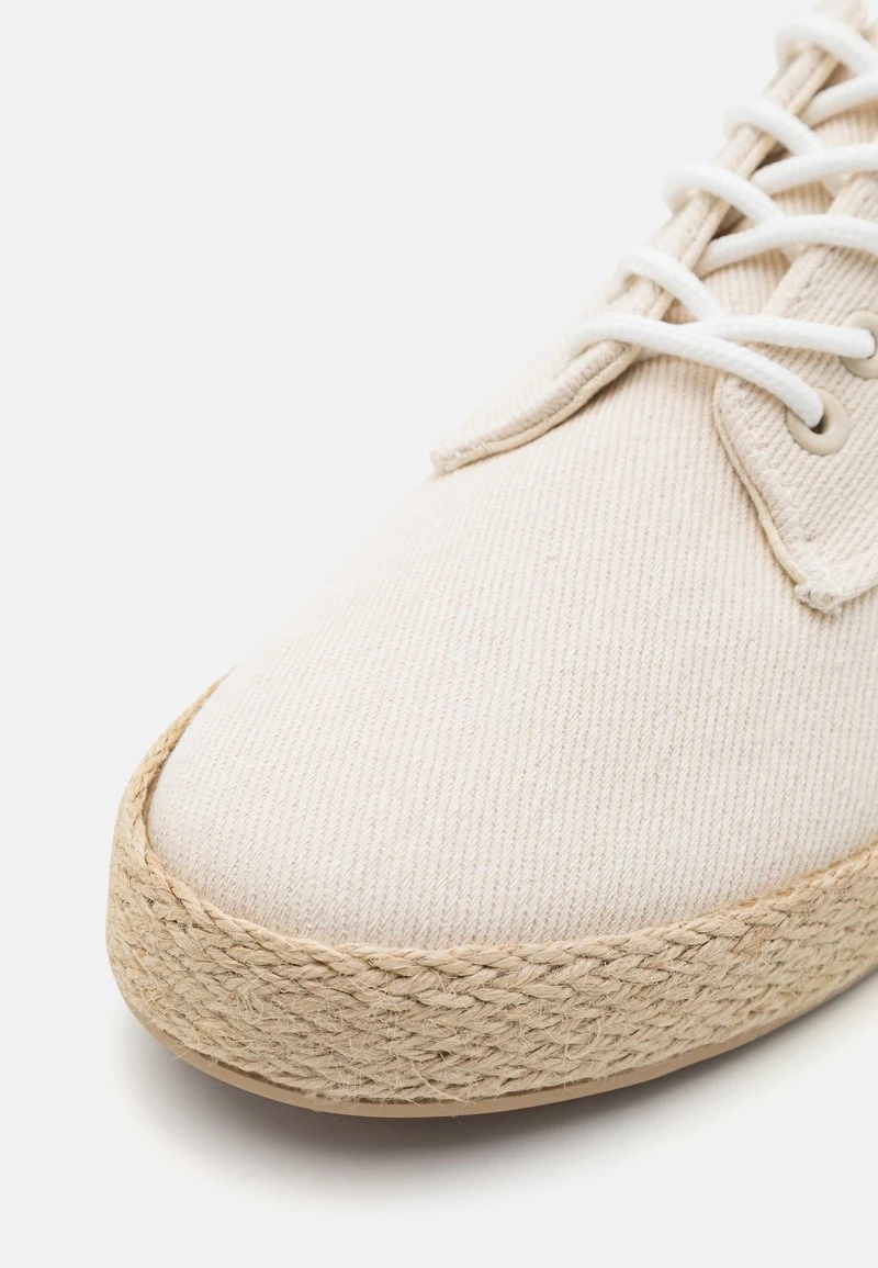 unisex - Sportlicher Schnürer - beige YOURTURN Unisex - Sportlicher Schnürer - Beige -Bekleidungsgeschäft 3d075dd84f984b1599bae3b3a947712c