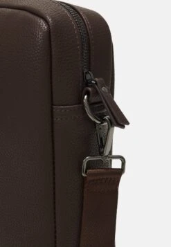 Pier One Notebooktasche - Dark Brown 3 Pier One Notebooktasche - Dark Brown -Bekleidungsgeschäft 42042b196fd74712af98535879b418f6