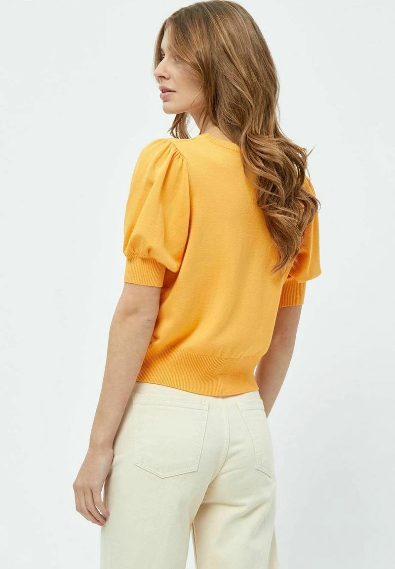 LIVA - T-Shirt basic - mango sorbet Minus LIVA - T-Shirt Basic - Mango Sorbet -Bekleidungsgeschäft 42a6af2b06544954ba6217590513cf49