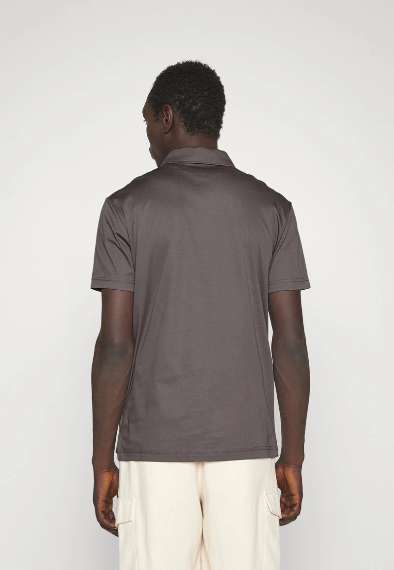 LARON - Poloshirt - ash grey Tiger Of Sweden LARON - Poloshirt - Ash Grey -Bekleidungsgeschäft 43dd050c50e949d9ac2387c393f3b93b