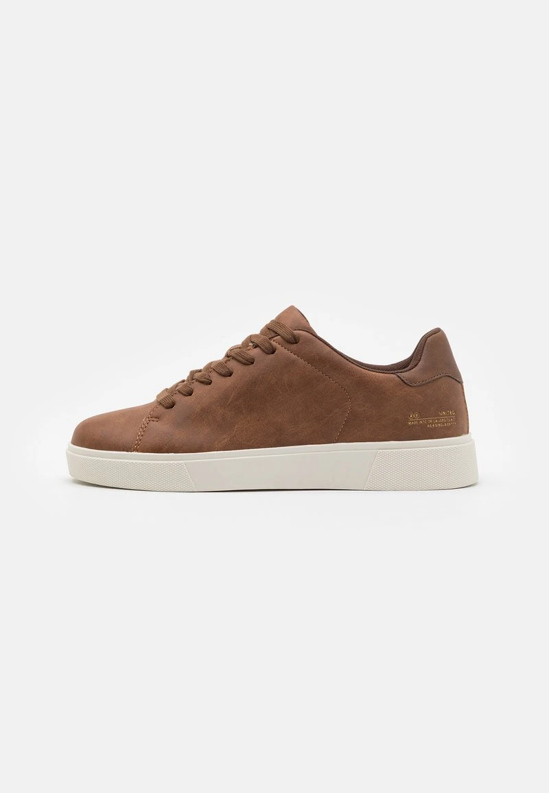UNISEX - Sneaker low - cognac Pier One UNISEX - Sneaker Low - Cognac -Bekleidungsgeschäft 466ac211203c4308bbd1a6e05b9736ef