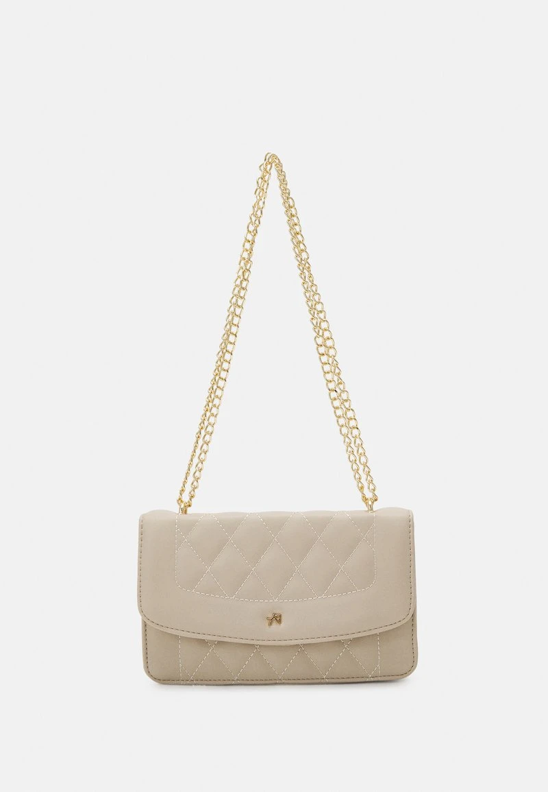 Clutch - beige Anna Field Clutch - Beige -Bekleidungsgeschäft 47fbe3ea1e79421c9f34b406f60c5145