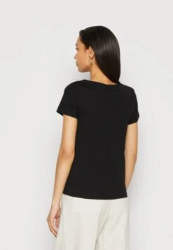 Anna Field 3 PACK - T-Shirt Basic - Black/white/mottled Light Grey 2 Anna Field 3 PACK - T-Shirt Basic - Black/white/mottled Light Grey -Bekleidungsgeschäft 52b55584a4f34fd6b2a6e39ab82a4a70