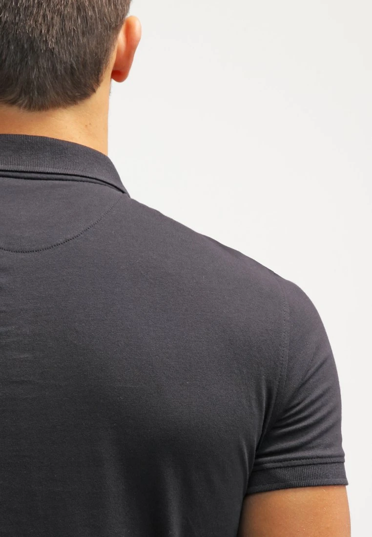 Poloshirt - black Pier One Poloshirt - Black -Bekleidungsgeschäft 54ca2f8d89dc4f04820b5ee5034ca43e