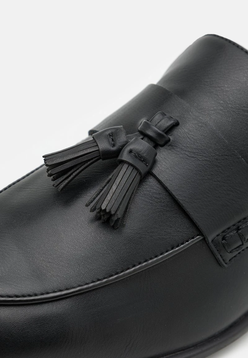 Slipper - black Pier One Slipper - Black -Bekleidungsgeschäft 57dfea32918941a9badf46187e5c3ab9