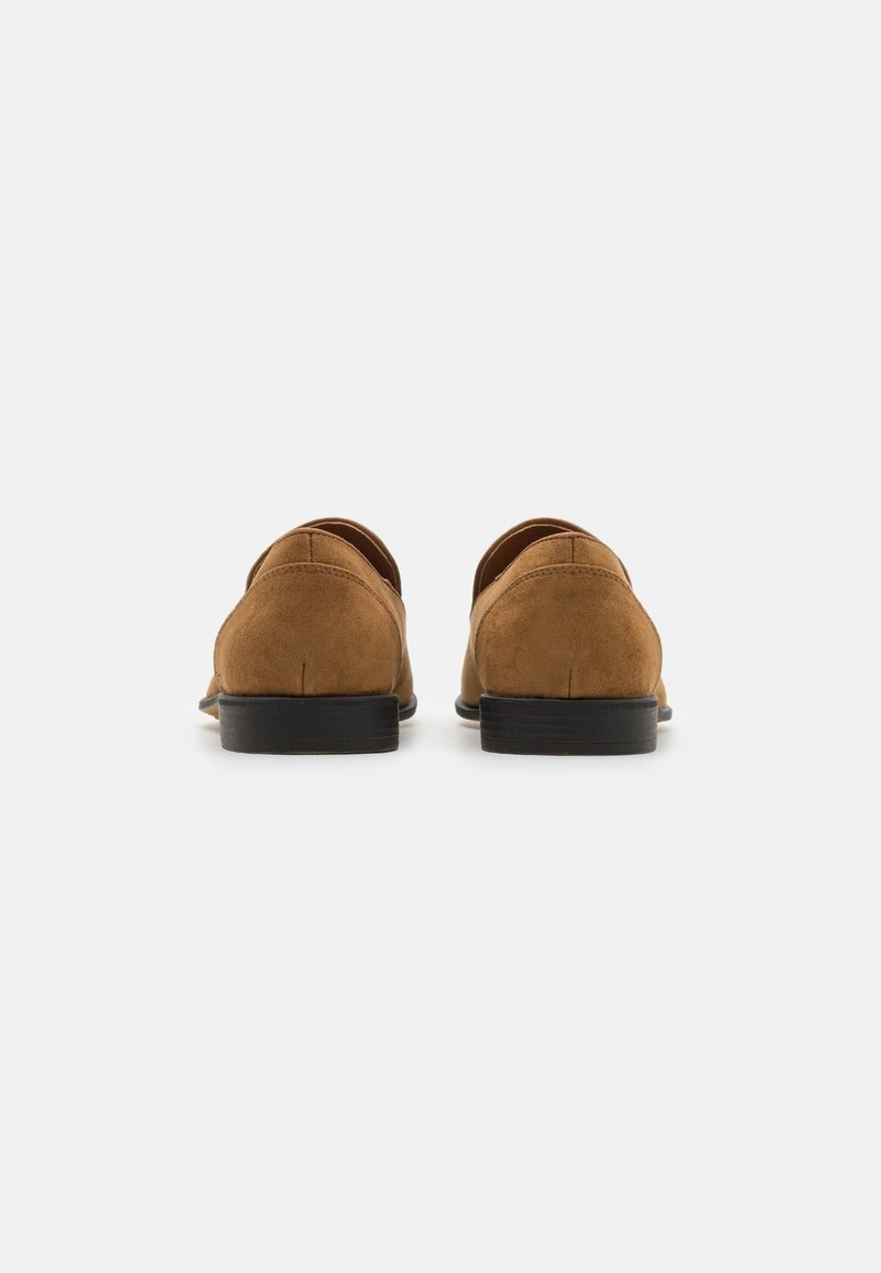 Slipper - cognac Pier One Slipper - Cognac -Bekleidungsgeschäft 587f66db79ba44289ebc499dd3108f08