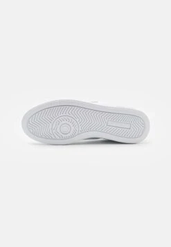 Lacoste GRADUATE PRO - Sneaker Low - White 4 Lacoste GRADUATE PRO - Sneaker Low - White -Bekleidungsgeschäft 6b43c572f23b4bab8a14eb5bff8db0ba