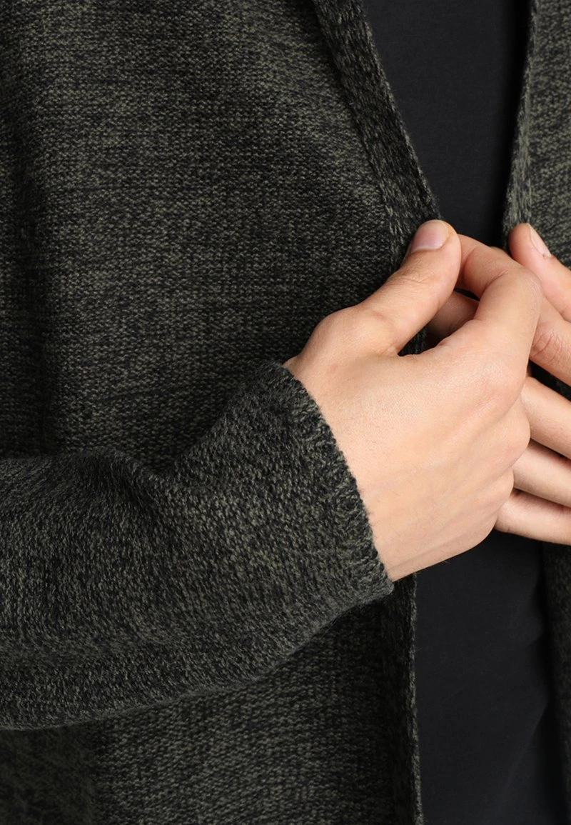 Strickjacke - black/olive Pier One Strickjacke - Black/olive -Bekleidungsgeschäft 77cc56baa8d64ff08fd27eaa2cfca327