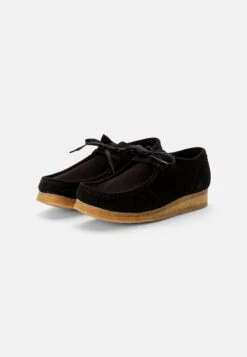 Clarks Originals WALLABEE - Sportlicher Schnürer - Black Vegan 4 Clarks Originals WALLABEE - Sportlicher Schnürer - Black Vegan -Bekleidungsgeschäft 788ba306fbe34bc883559b1d0b65b969