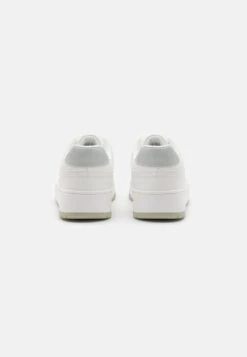 YOURTURN UNISEX - Sneaker Low - White 2 YOURTURN UNISEX - Sneaker Low - White -Bekleidungsgeschäft 78e4f3b20fca497ebba107e930147e4b