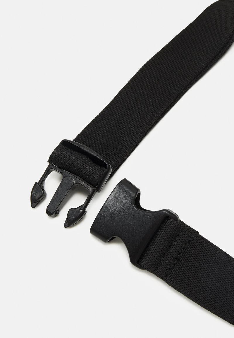 UNISEX - Gürteltasche - black Pier One UNISEX - Gürteltasche - Black -Bekleidungsgeschäft 80cb2f0fe0cb40f6b34e6a262ef72974