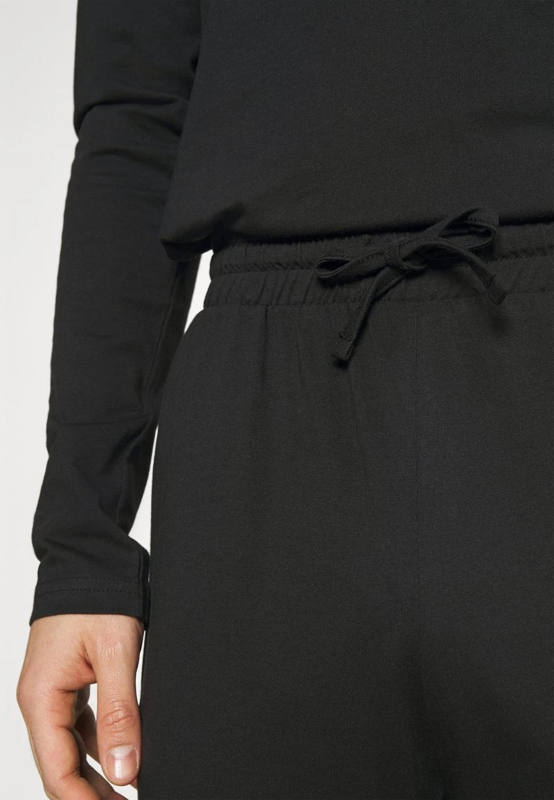 Nachtwäsche Set - black Pier One Nachtwäsche Set - Black -Bekleidungsgeschäft 842cc55e81224f6ca06ad94aae25d25c