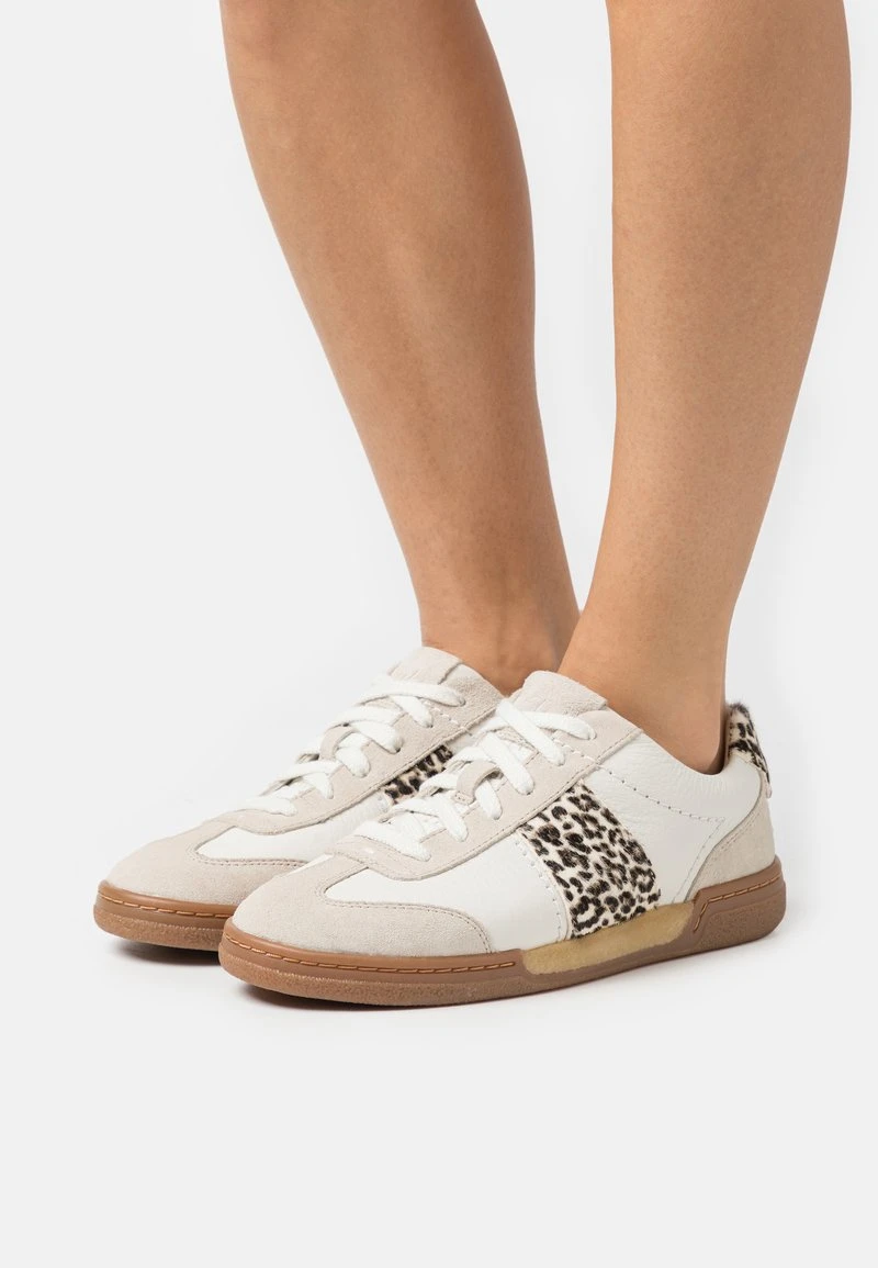 CRAFTMATCH - Sneaker low - beige/black Clarks CRAFTMATCH - Sneaker Low - Beige/black -Bekleidungsgeschäft 861acfbd21a24f0bb2227b919f0ed03d