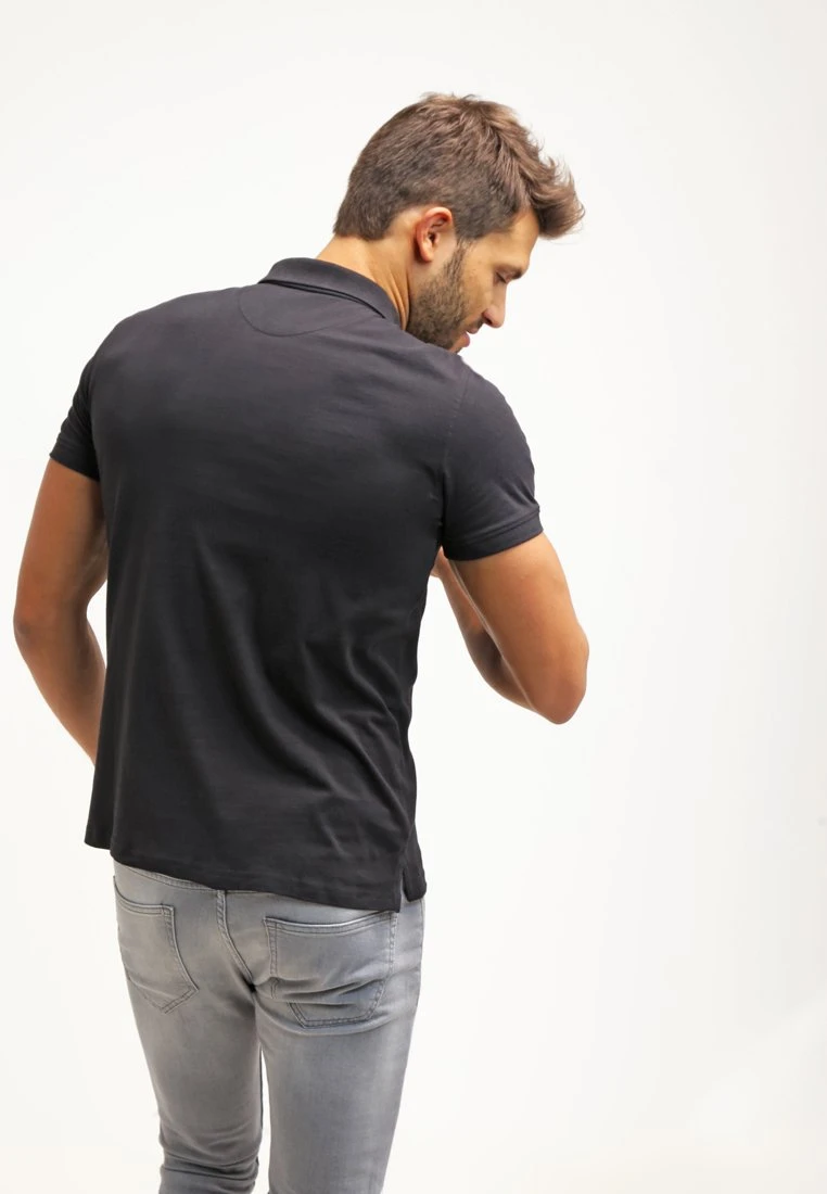Poloshirt - black Pier One Poloshirt - Black -Bekleidungsgeschäft 8a4b867796ca45a4986d6aadcc9a27e5