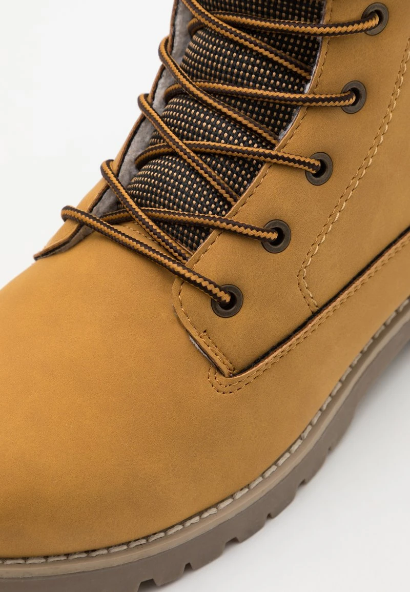 Schnürstiefelette - camel Pier One Schnürstiefelette - Camel -Bekleidungsgeschäft 95a2d9914735411f8f4d64bde59e7c2c