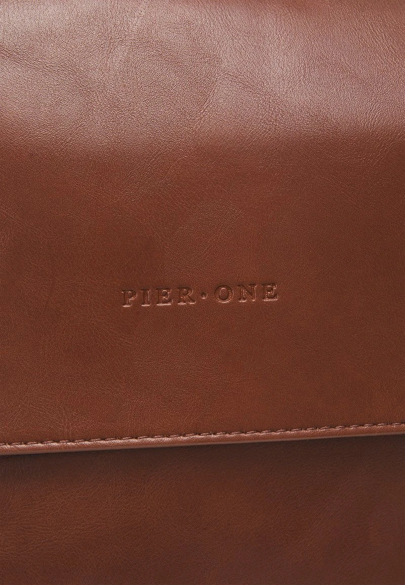 Umhängetasche - brown Pier One Umhängetasche - Brown -Bekleidungsgeschäft 996f0b959cb14f4daf56add935c55435