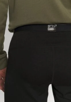 Icebreaker 100% MERINO 200 OASIS SHORTS - Unterhose Lang - Black 3 Icebreaker 100% MERINO 200 OASIS SHORTS - Unterhose Lang - Black -Bekleidungsgeschäft 9c54565f62e94abfa45fc82287598d78