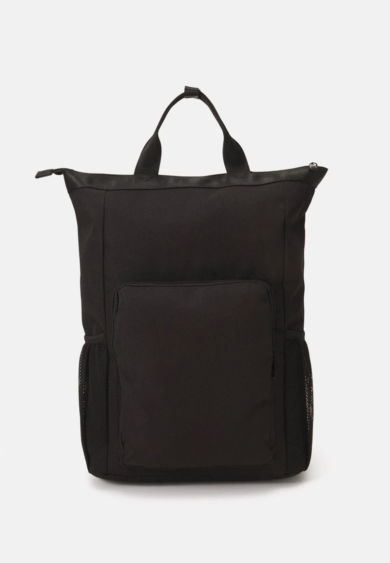 UNISEX - Tagesrucksack - black Pier One UNISEX - Tagesrucksack - Black -Bekleidungsgeschäft a54f13f7ae1743a59153dd3017080e70 1
