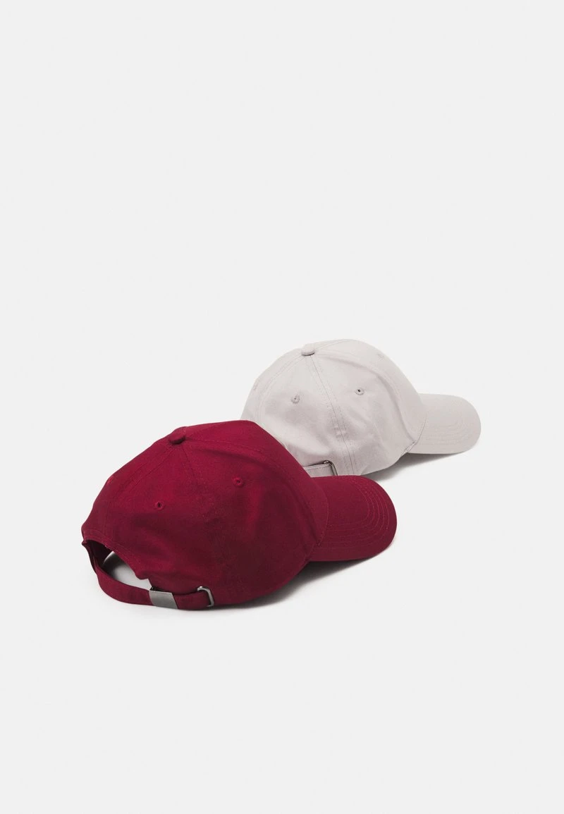 UNISEX 2 PACK - Cap - light grey/berry Pier One UNISEX 2 PACK - Cap - Light Grey/berry -Bekleidungsgeschäft a6e8981a12874874825d26e2df53e158
