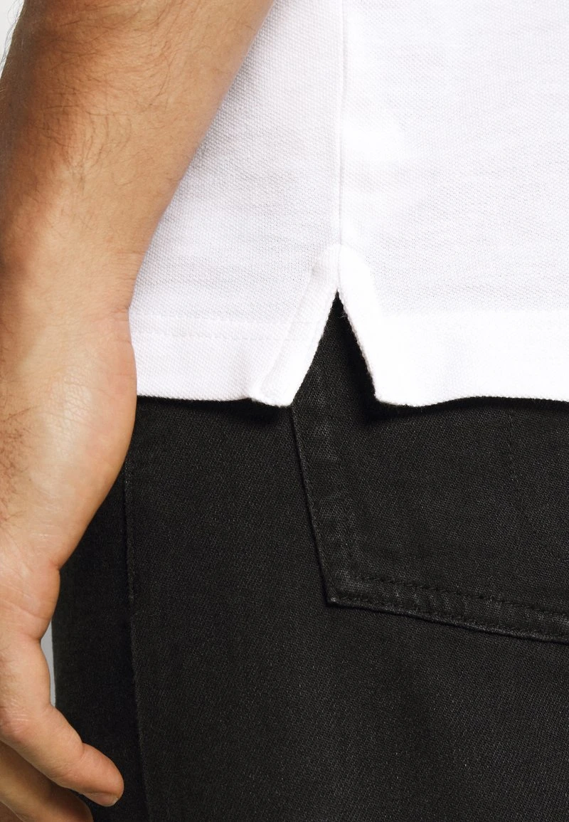 2 PACK - Poloshirt - white/black Pier One 2 PACK - Poloshirt - White/black -Bekleidungsgeschäft b4c1c454fc3f4bc8a30e47a738a048f0