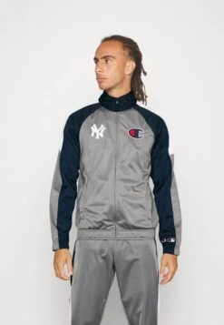 Champion NEW YORK YANKEES TRACKSUIT - Trainingsanzug - Grey/dark Blue 3 Champion NEW YORK YANKEES TRACKSUIT - Trainingsanzug - Grey/dark Blue -Bekleidungsgeschäft cd9bf984cf0140348c03213a53b70006