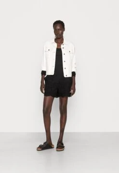 Anna Field Langarmshirt - Black 5 Anna Field Langarmshirt - Black -Bekleidungsgeschäft d45c2fa1feaa4ec8960eee067d2d6359