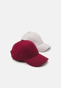 Pier One UNISEX 2 PACK - Cap - Light Grey/berry 4 Pier One UNISEX 2 PACK - Cap - Light Grey/berry -Bekleidungsgeschäft dc135ddce2ca4d6ea4c07bf8c622a918 1
