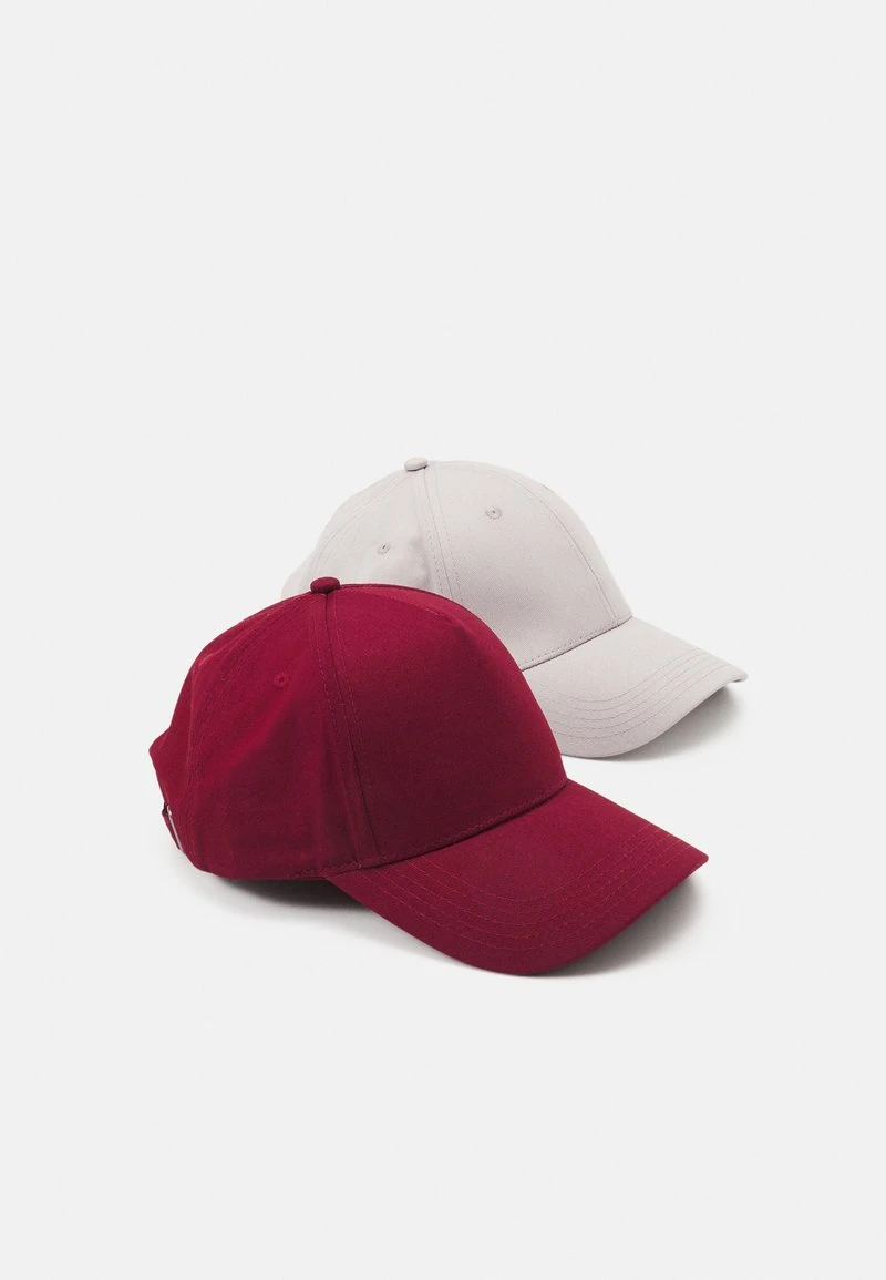UNISEX 2 PACK - Cap - light grey/berry Pier One UNISEX 2 PACK - Cap - Light Grey/berry -Bekleidungsgeschäft dc135ddce2ca4d6ea4c07bf8c622a918 1