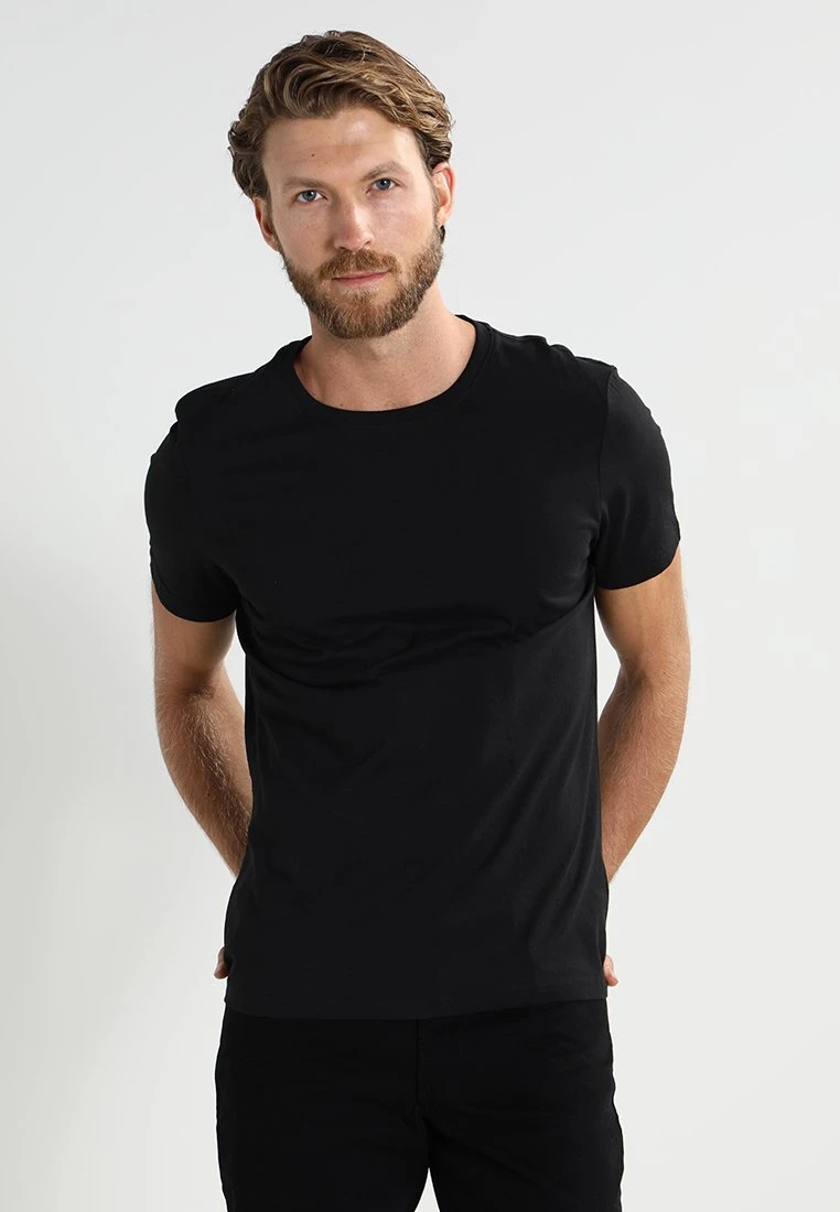 2 PACK - T-Shirt basic - black Pier One 2 PACK - T-Shirt Basic - Black -Bekleidungsgeschäft dee66c7e2e734d18983e6a98b1cdab15