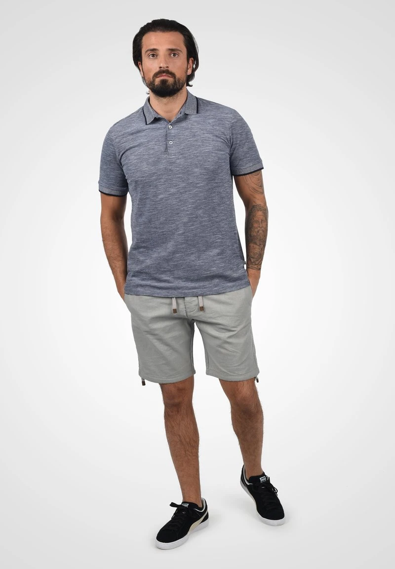 IDMOSES - Shorts - light grey Indicode Jeans IDMOSES - Shorts - Light Grey -Bekleidungsgeschäft eab8c4b72bd14a89a78fb3342dcea31f