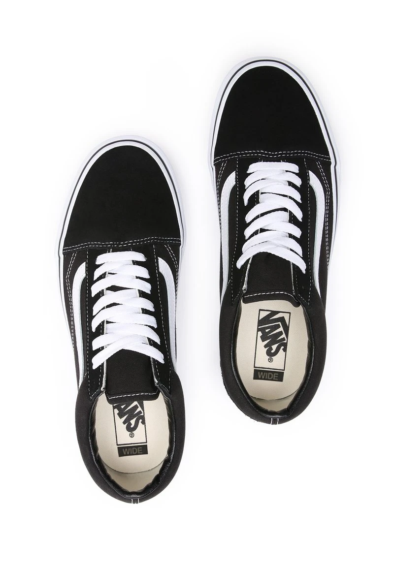 OLD SKOOL WIDE - Sneaker high - black Vans OLD SKOOL WIDE - Sneaker High - Black -Bekleidungsgeschäft f6f9db09f260461c87d939bd3f4981dd